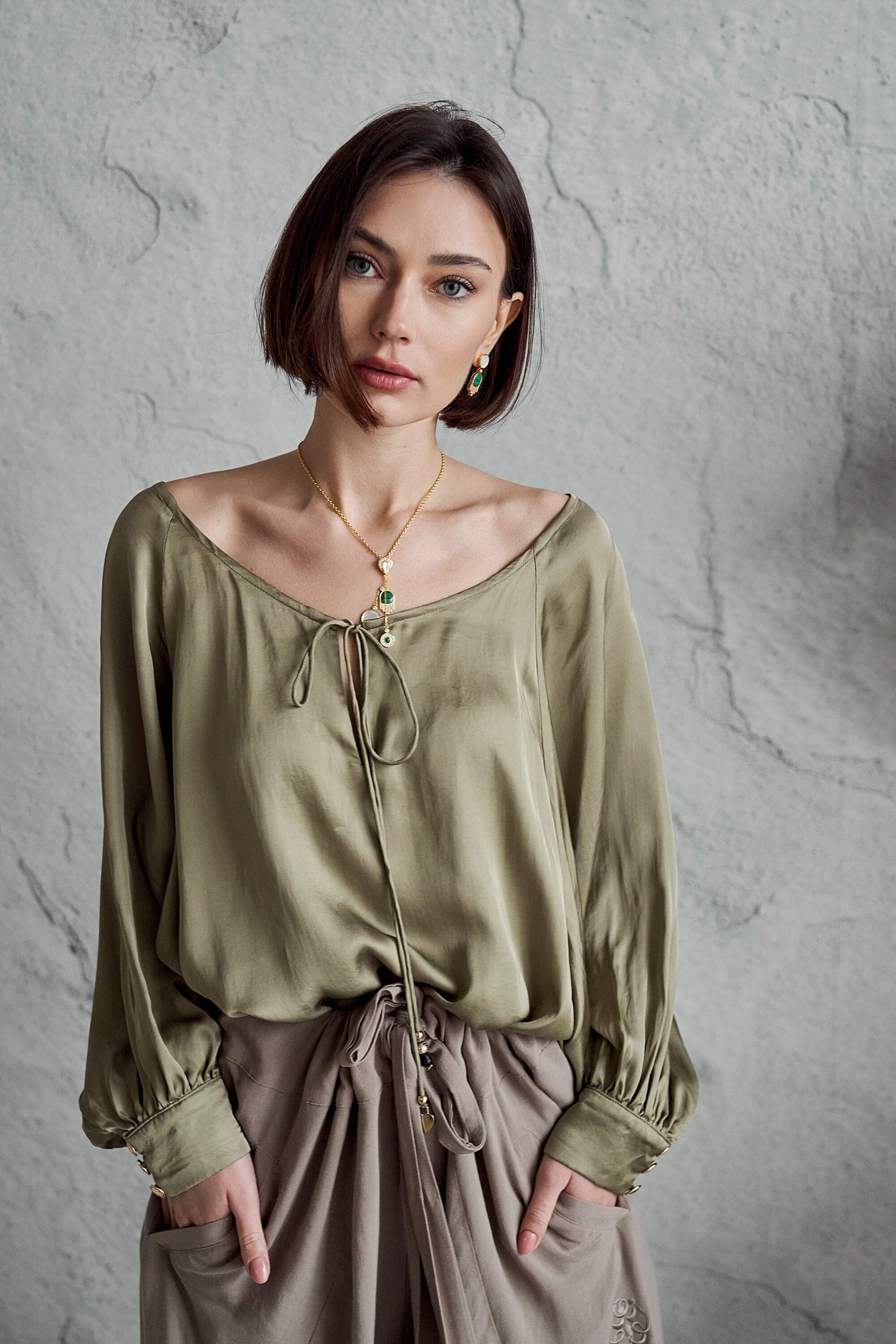 Artistic Allure Top Top Blooms Of Love
